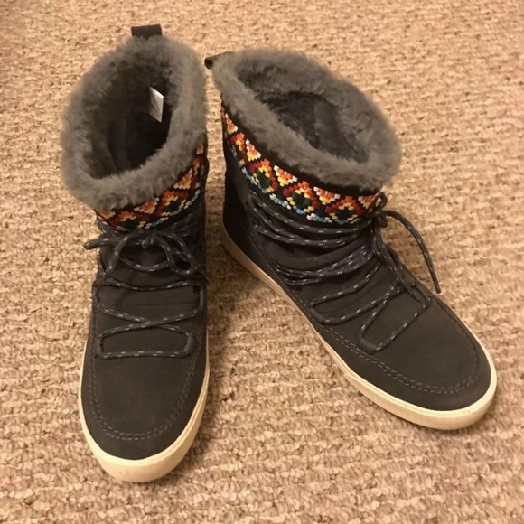 Toms Shoes Toms Winter Boots Poshmark